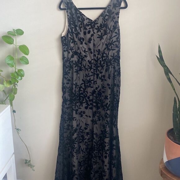 Antonio Melanie Noelle Maxi Dress 12 - Picture 6 of 11